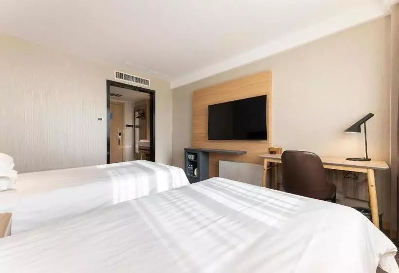 Hanting Hotel Suizhong Railway Station