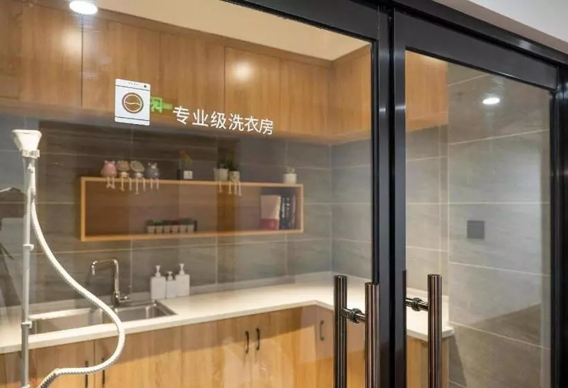 Hanting Hotel Suizhong Railway Station