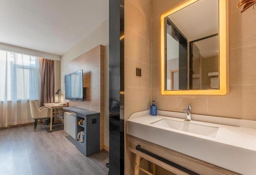 Hanting Hotel Suizhong Railway Station