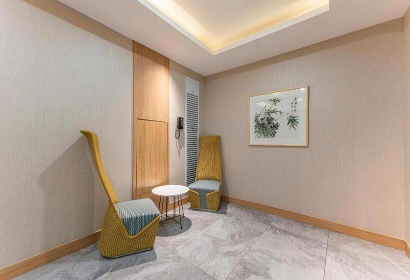 Hanting Hotel Suizhong Railway Station