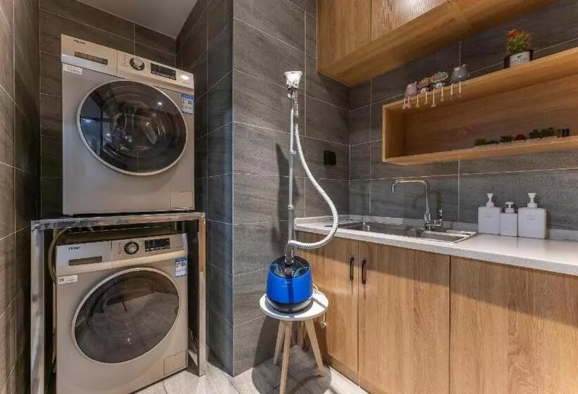 Hanting Hotel Suizhong Railway Station