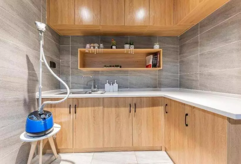 Hanting Hotel Suizhong Railway Station