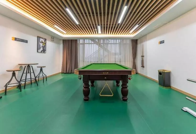 Hanting Hotel Suizhong Railway Station