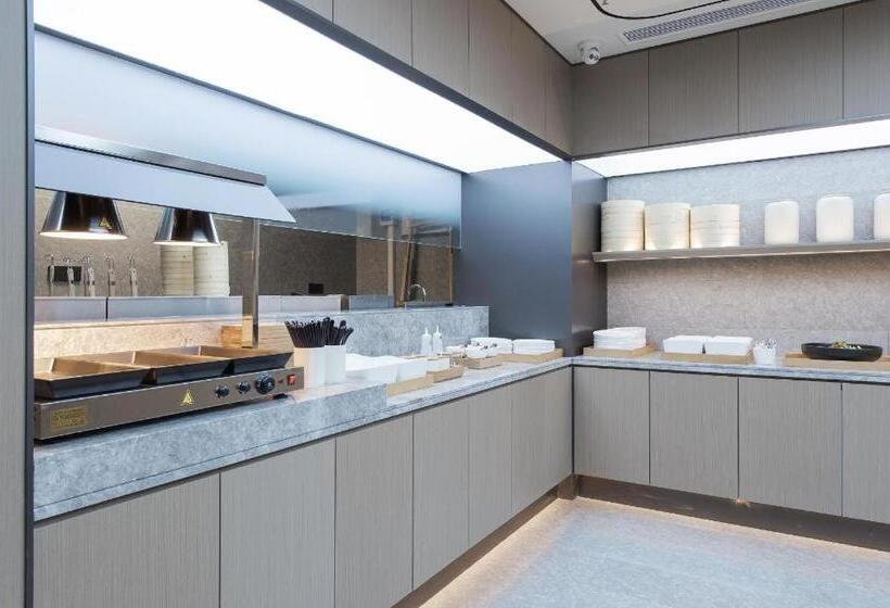 Ji Hotel Dandong Railway Station