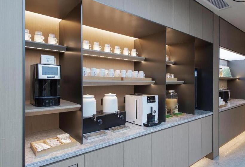 Ji Hotel Dandong Railway Station