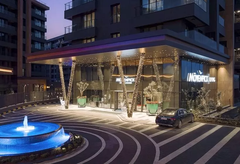 Hotelli Mövenpick Living Istanbul Camlivadi