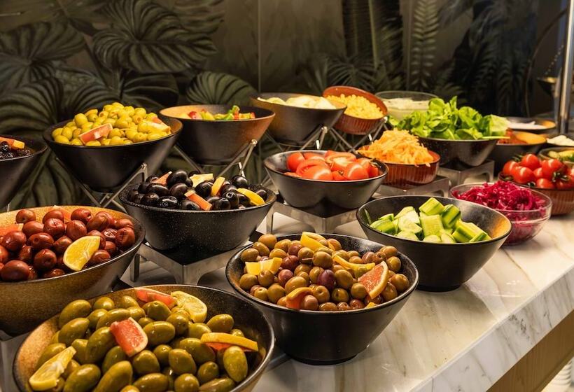 酒店 Mövenpick Living Istanbul Camlivadi