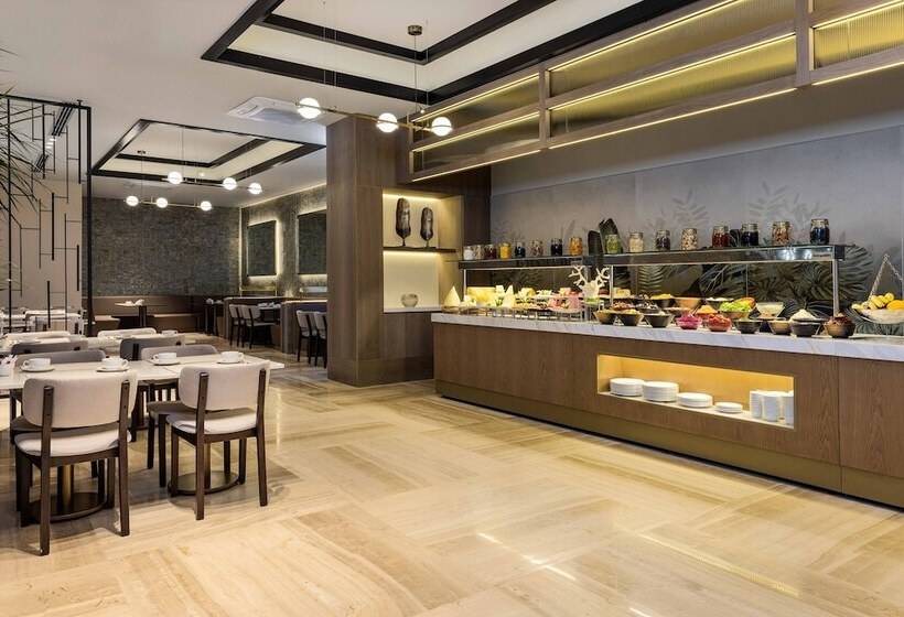 酒店 Mövenpick Living Istanbul Camlivadi