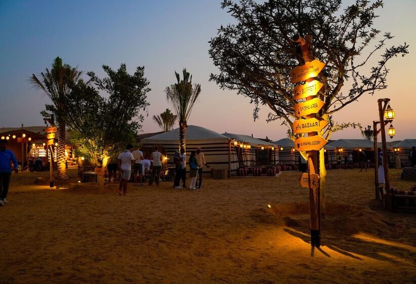 Отель Al Khayma Camp Elite Glamping & Dining In Experience