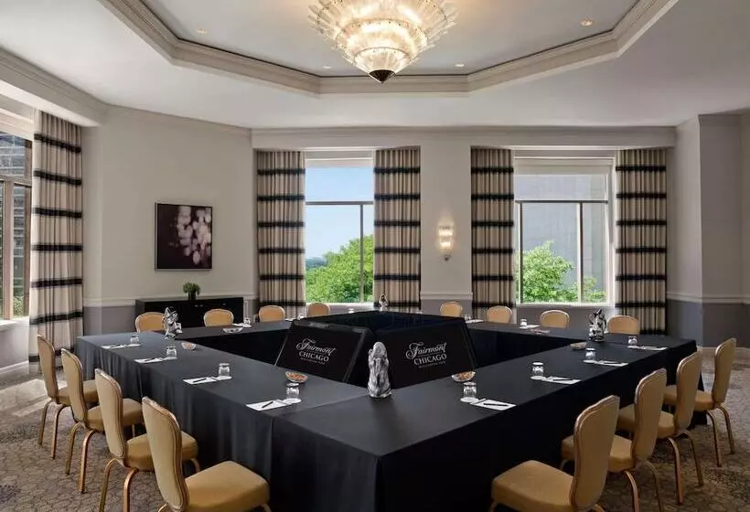 ホテル Fairmont Chicago At Millennium Park Gold Experience