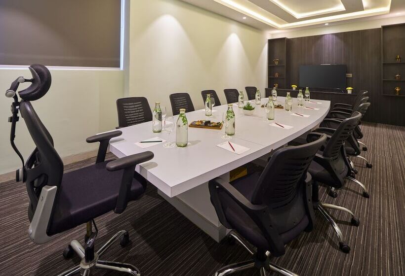 Hotel Zone Connect By The Park Port Blair