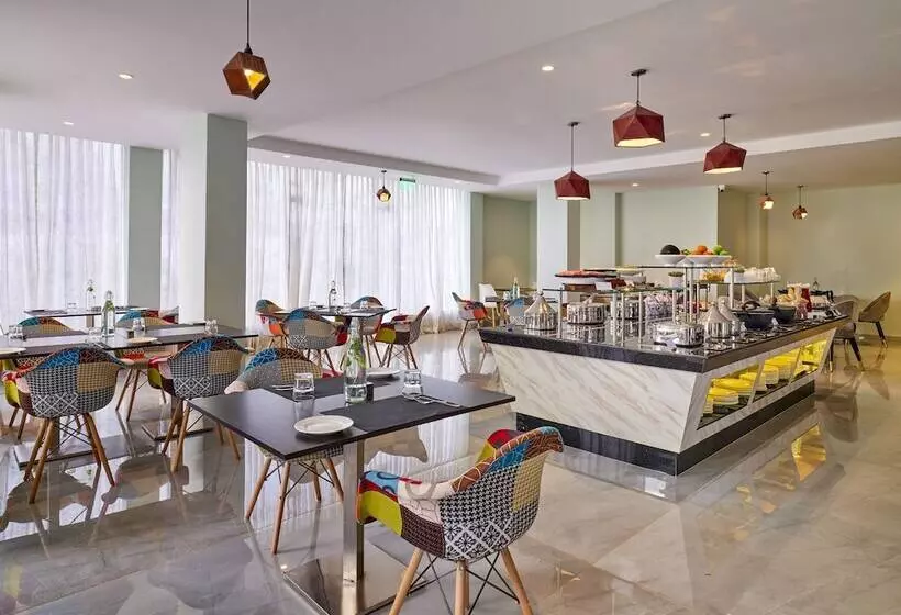 ホテル Zone Connect By The Park Port Blair