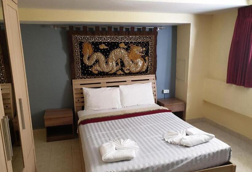 پانسیون Oasis Guesthouse & Bar