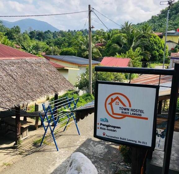 پانسیون Town Hostel