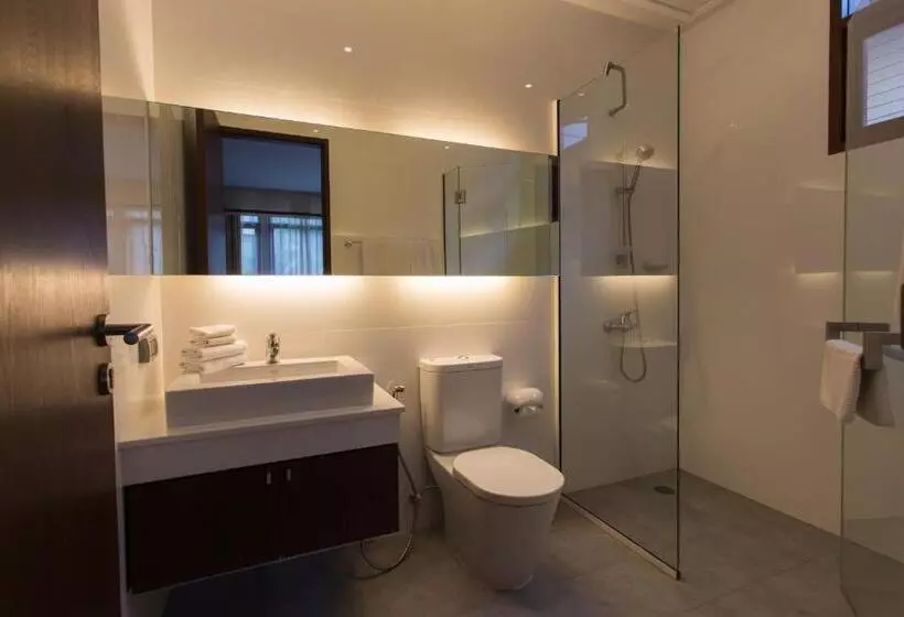 Amatapura Beachfront Villa 10 , Sha Certified