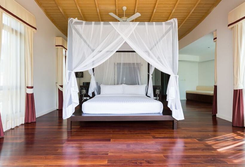 Amatapura Beachfront Villa 10 , Sha Certified