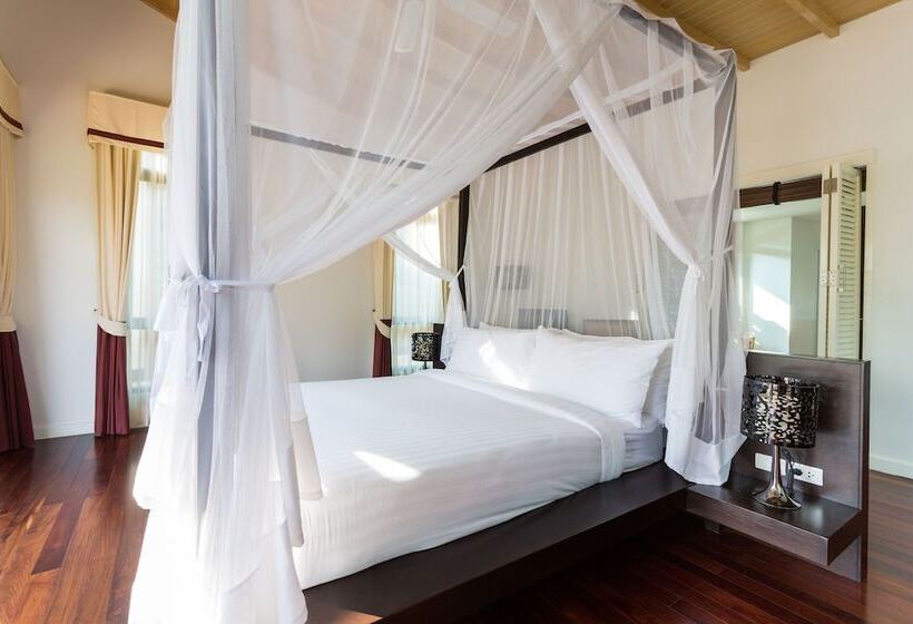 Amatapura Beachfront Villa 10 , Sha Certified