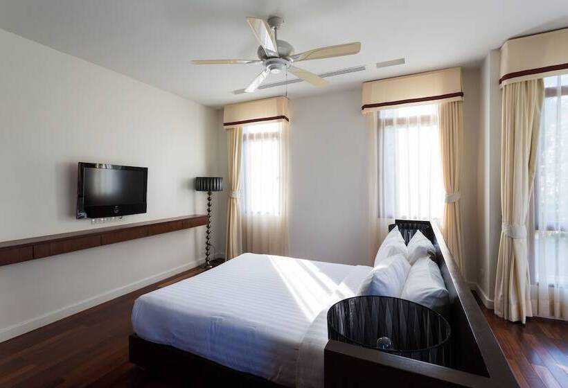 Amatapura Beachfront Villa 10 , Sha Certified