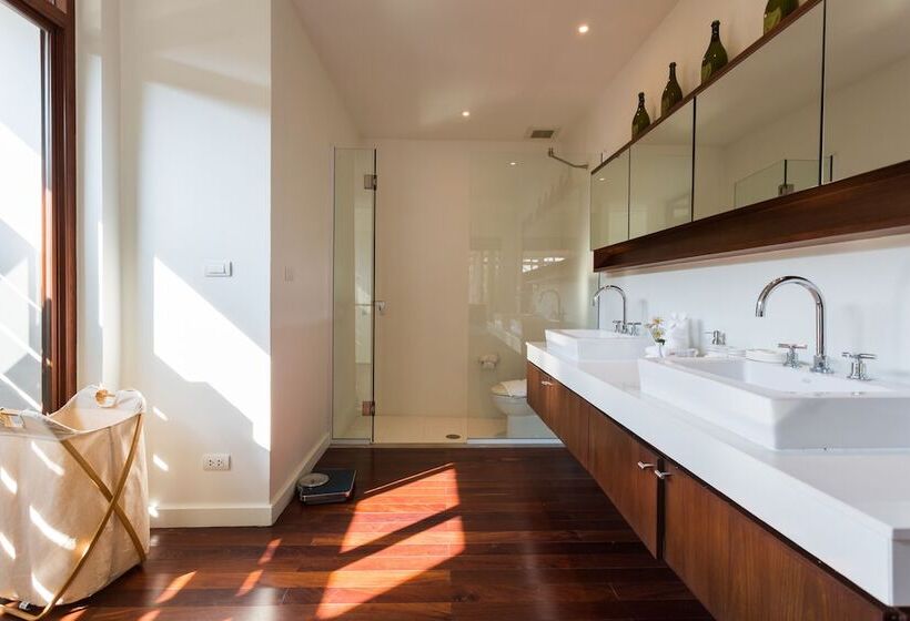 Amatapura Beachfront Villa 10 , Sha Certified