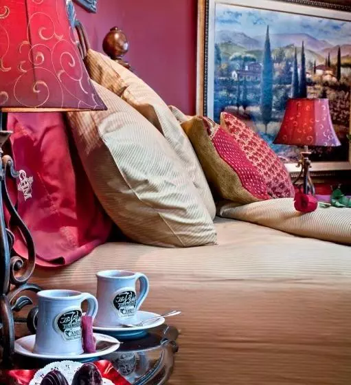 Aamiaismajoitus (B&B) Cameo Heights Mansion And The Vine Fine Dining Restaurant