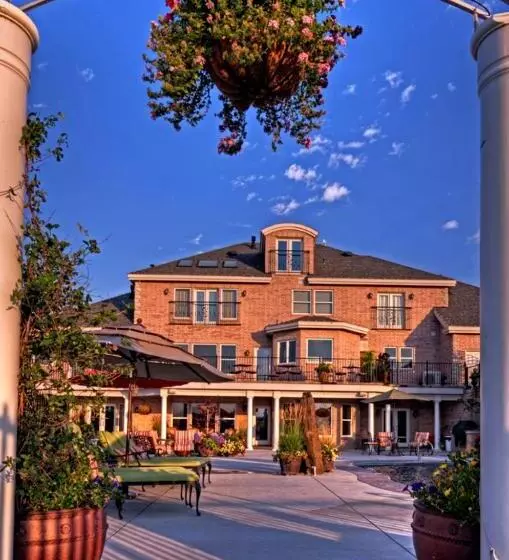 Aamiaismajoitus (B&B) Cameo Heights Mansion And The Vine Fine Dining Restaurant