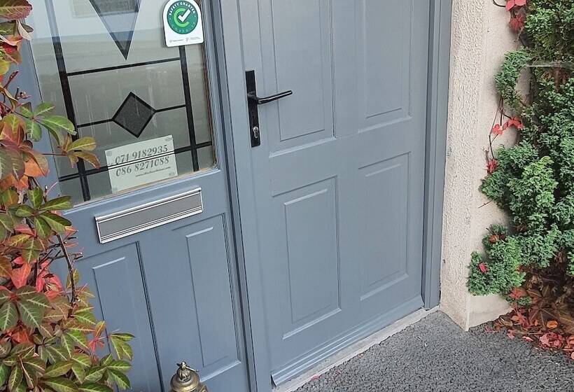 ベッドアンドブレックファースト Church View House