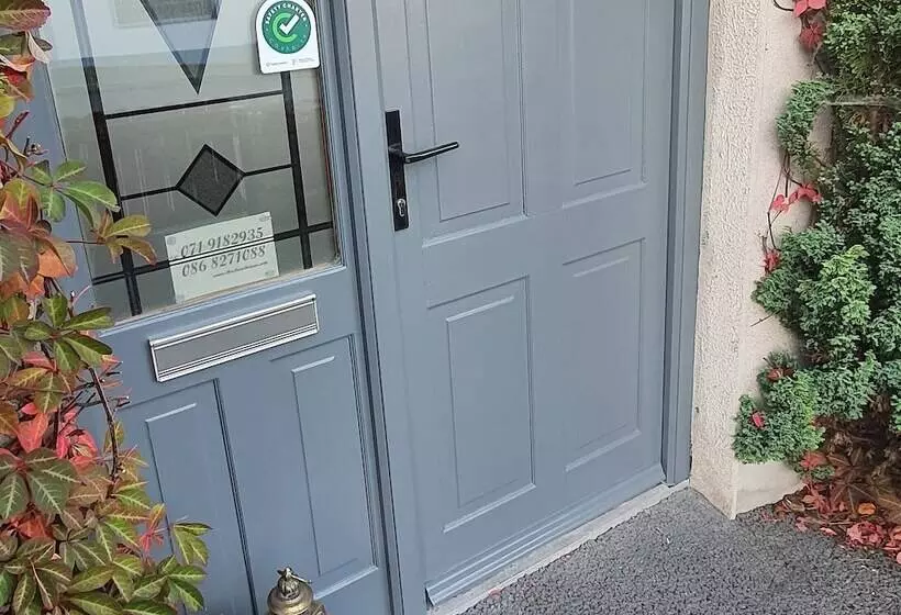 ベッドアンドブレックファースト Church View House