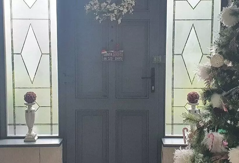 ベッドアンドブレックファースト Church View House