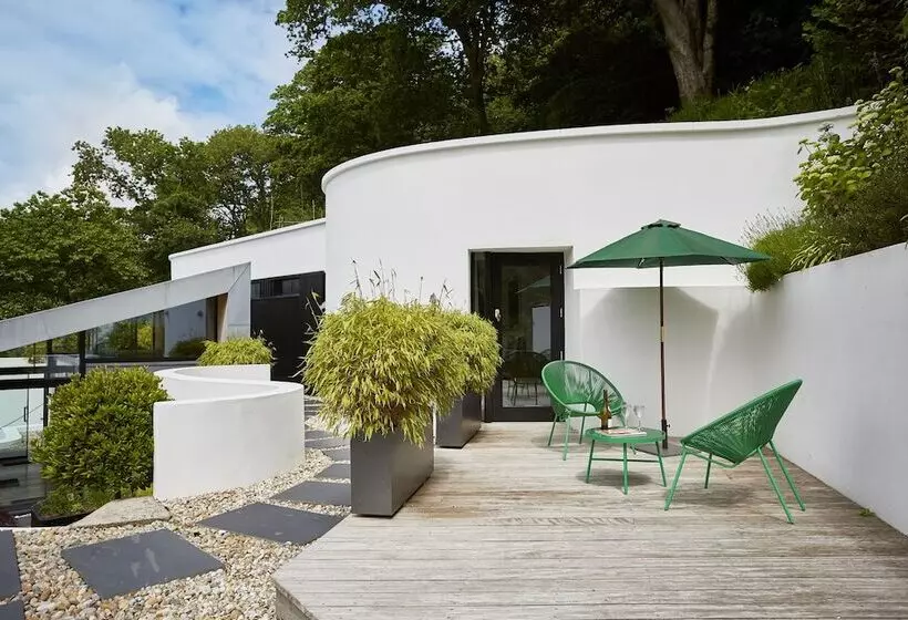 ベッドアンドブレックファースト Kaywana Hall