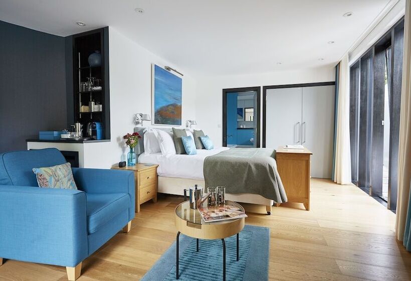 مبيت وإفطار Kaywana Hall