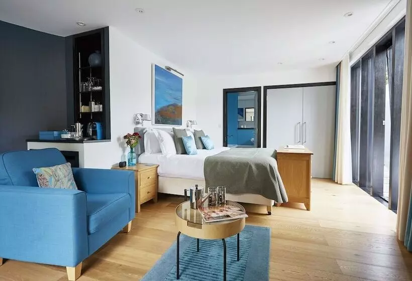 ベッドアンドブレックファースト Kaywana Hall