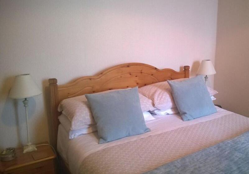 تختخواب و صبحانه Rossmount Guest House