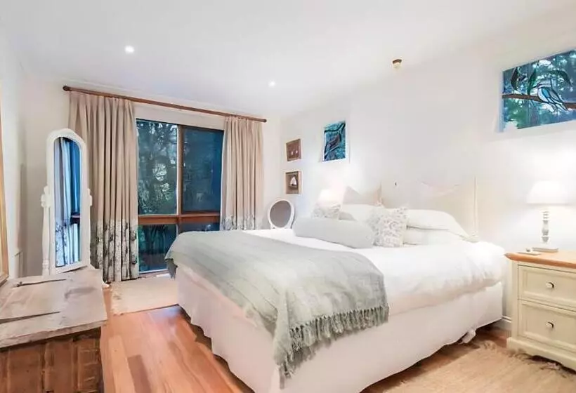 ベッドアンドブレックファースト Woolrich Historic Garden Cottage