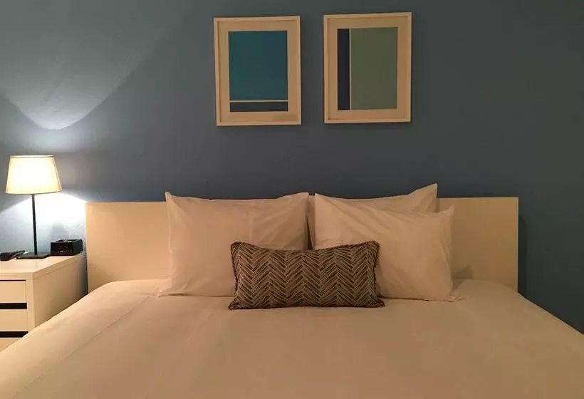Design Suites Hollywood Beach