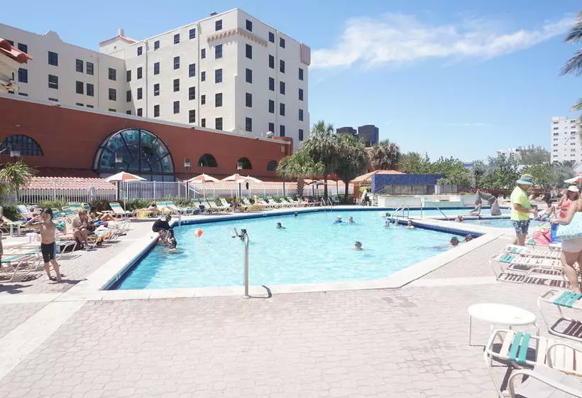 Design Suites Hollywood Beach