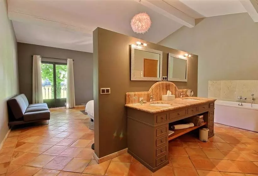 ホテル Domaine Clos De L'ours