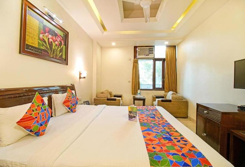 فندق Fab Primero