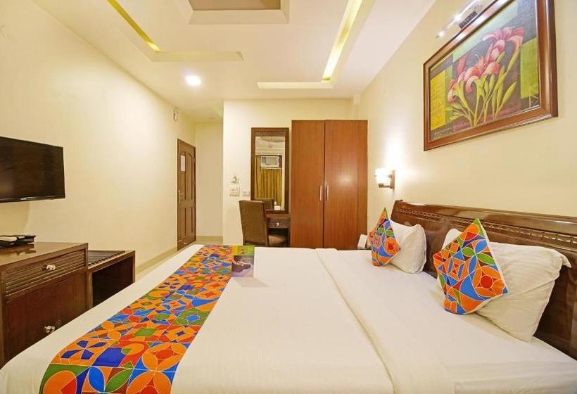 فندق Fab Primero