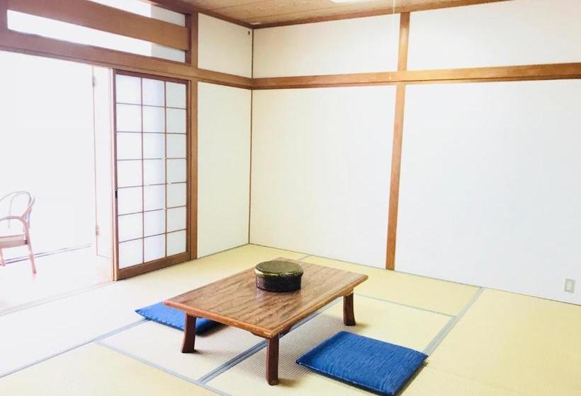 בית מלון כפרי Freegate Shirahama