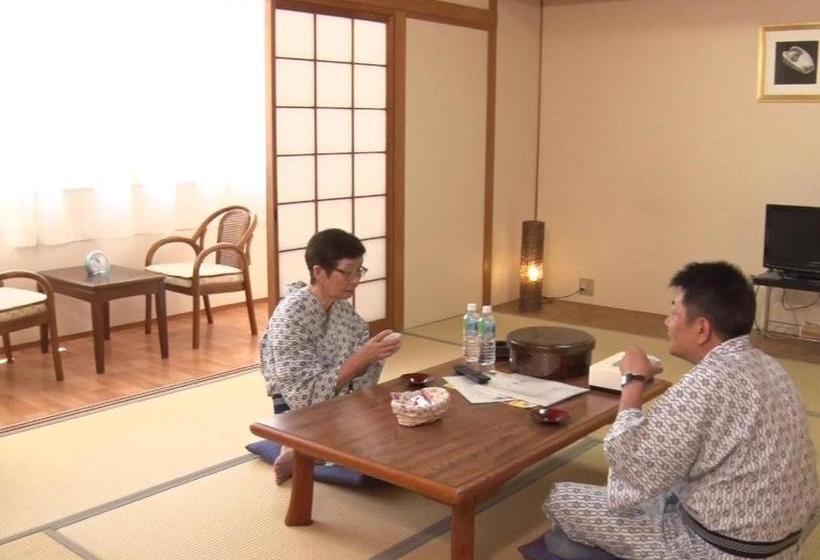 בית מלון כפרי Freegate Shirahama