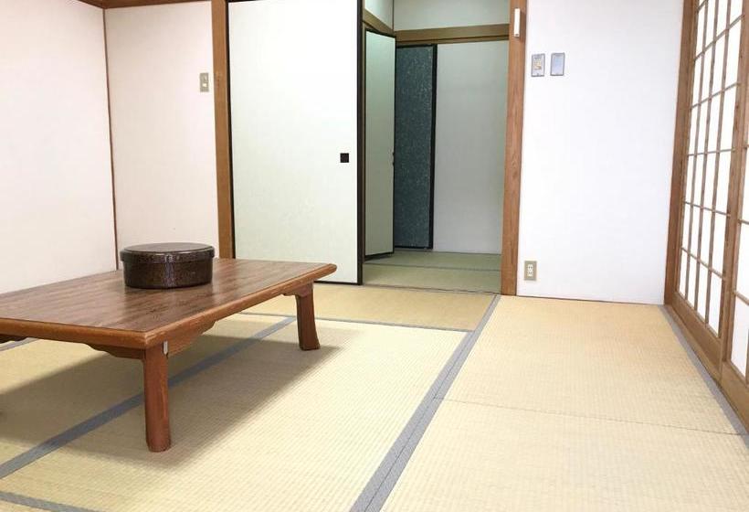 בית מלון כפרי Freegate Shirahama