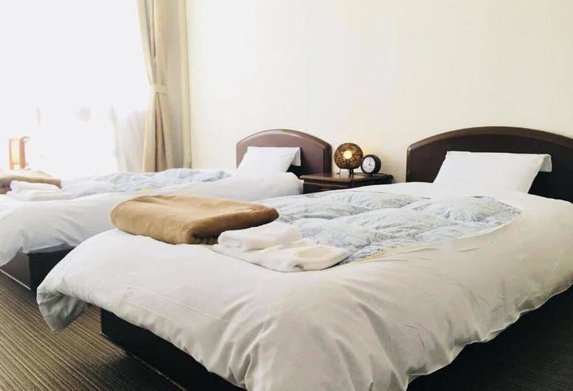 בית מלון כפרי Freegate Shirahama