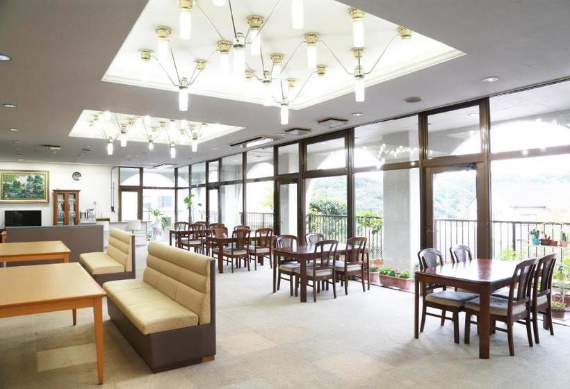 בית מלון כפרי Freegate Shirahama