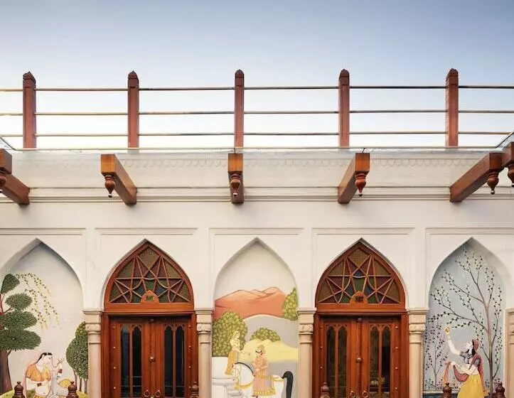 هتل Haveli Dharampura   Unesco Awarded Boutique Heritage