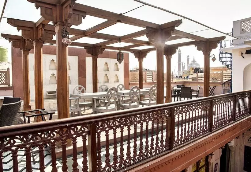 هتل Haveli Dharampura   Unesco Awarded Boutique Heritage