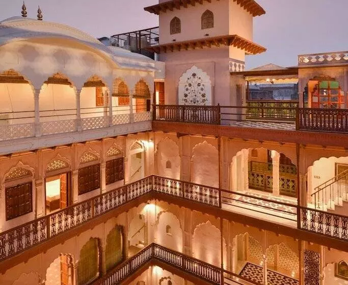 هتل Haveli Dharampura   Unesco Awarded Boutique Heritage