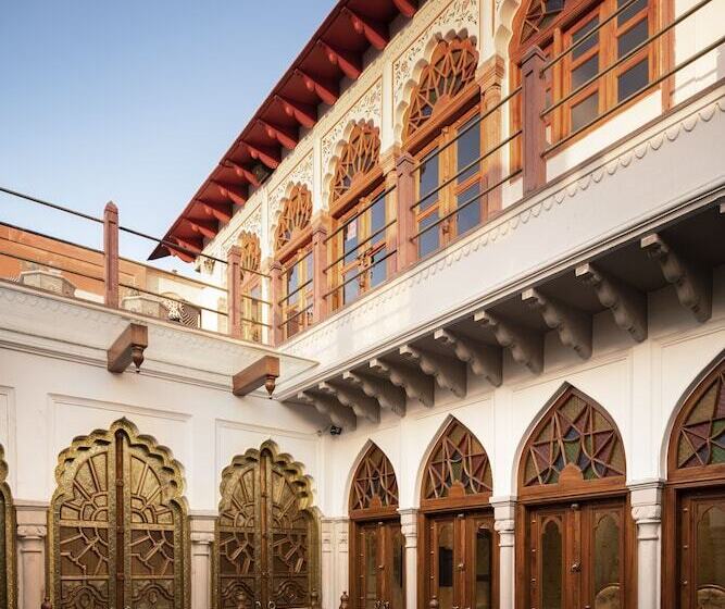 هتل Haveli Dharampura   Unesco Awarded Boutique Heritage