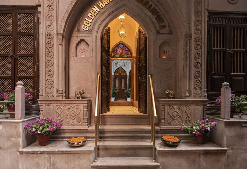 هتل Haveli Dharampura   Unesco Awarded Boutique Heritage