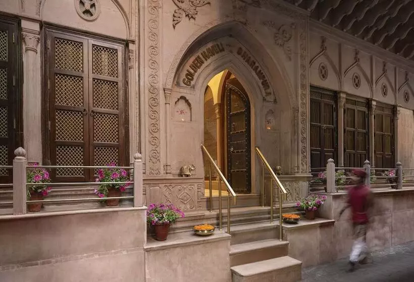 هتل Haveli Dharampura   Unesco Awarded Boutique Heritage