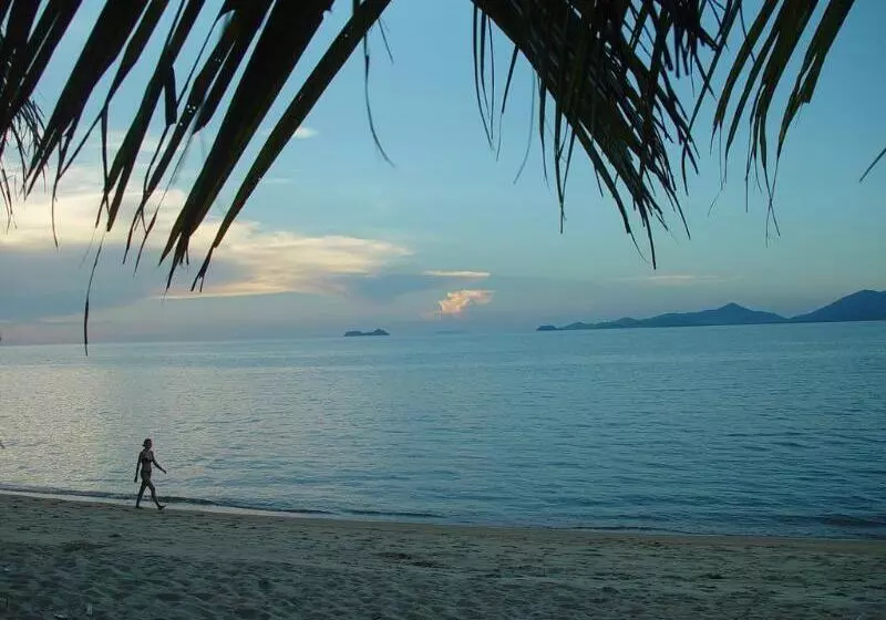 Hotelli Moonhut Bungalows